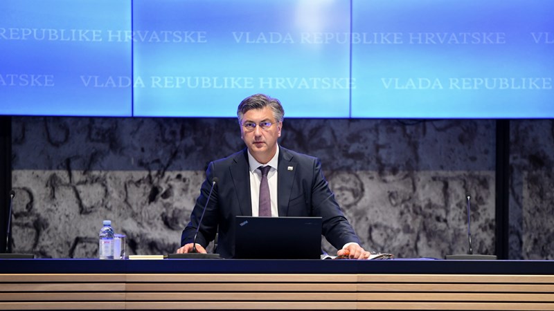 BDP raste već 13. kvartal zaredom, uz rast plaća, najveći broj zaposlenih i najmanji broj nezaposlenih ikada